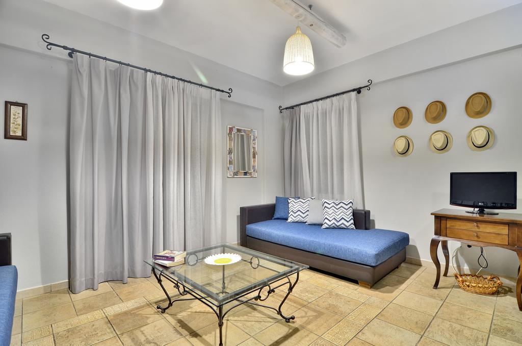 Niriides Luxury Apartments Сивота Экстерьер фото